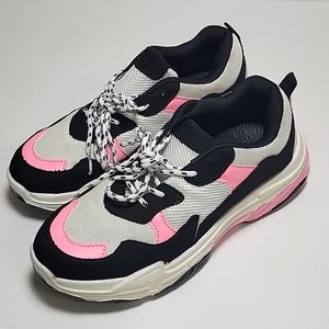 White Fox Activewear sneakers  pink and black women's size 7